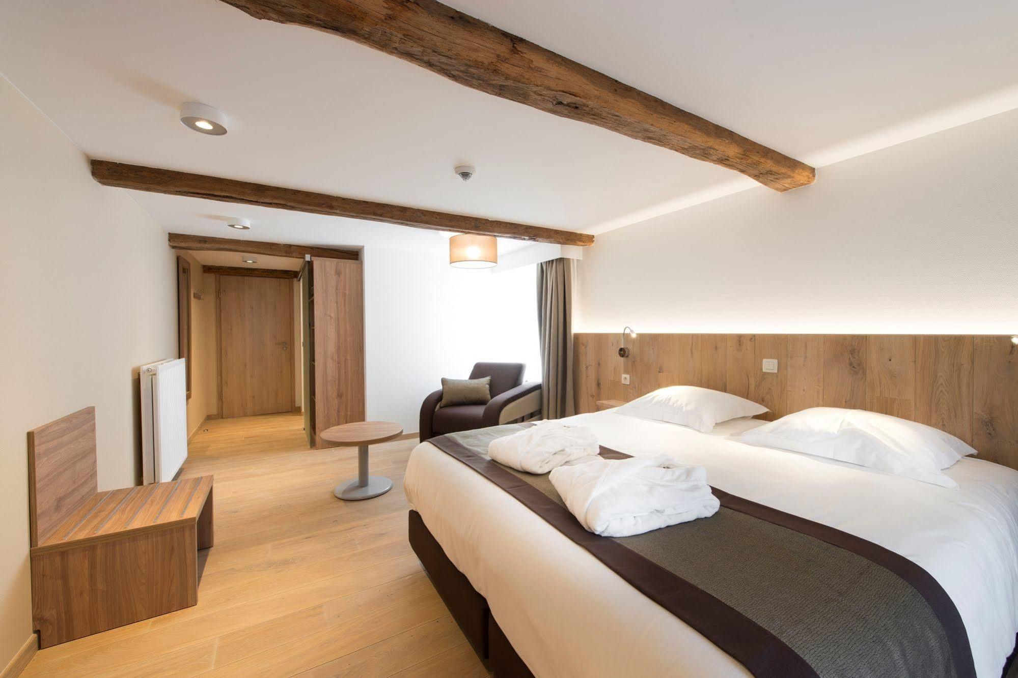 רדו Hotel Le Fournil מראה חיצוני תמונה